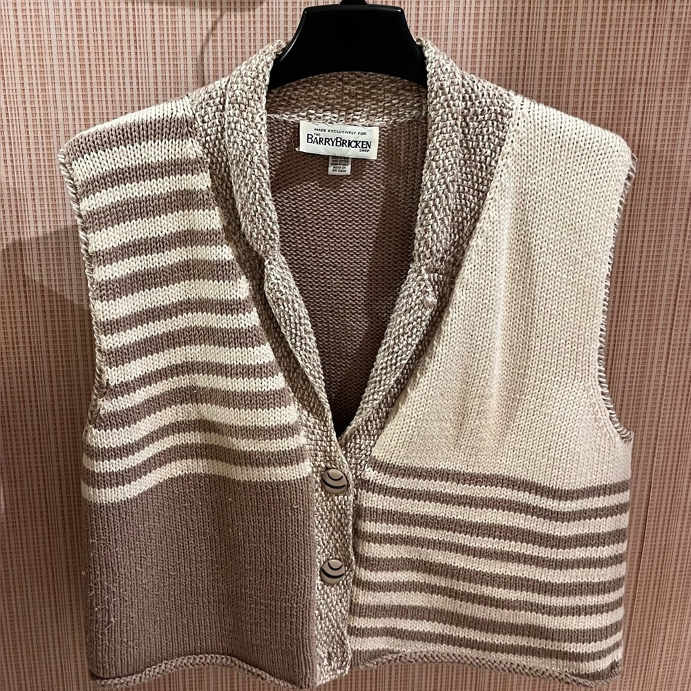 Women's Striped Sweater Vest - taupe and Cream